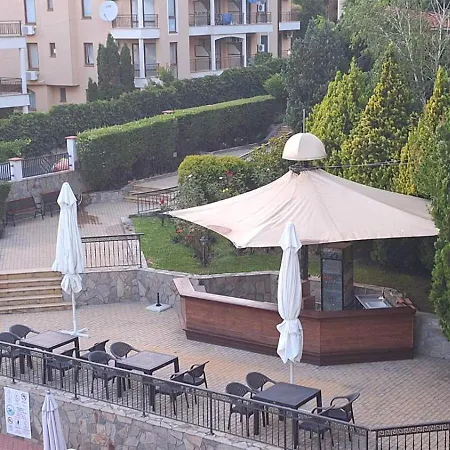 роял палм студио 99 * Sveti Vlas